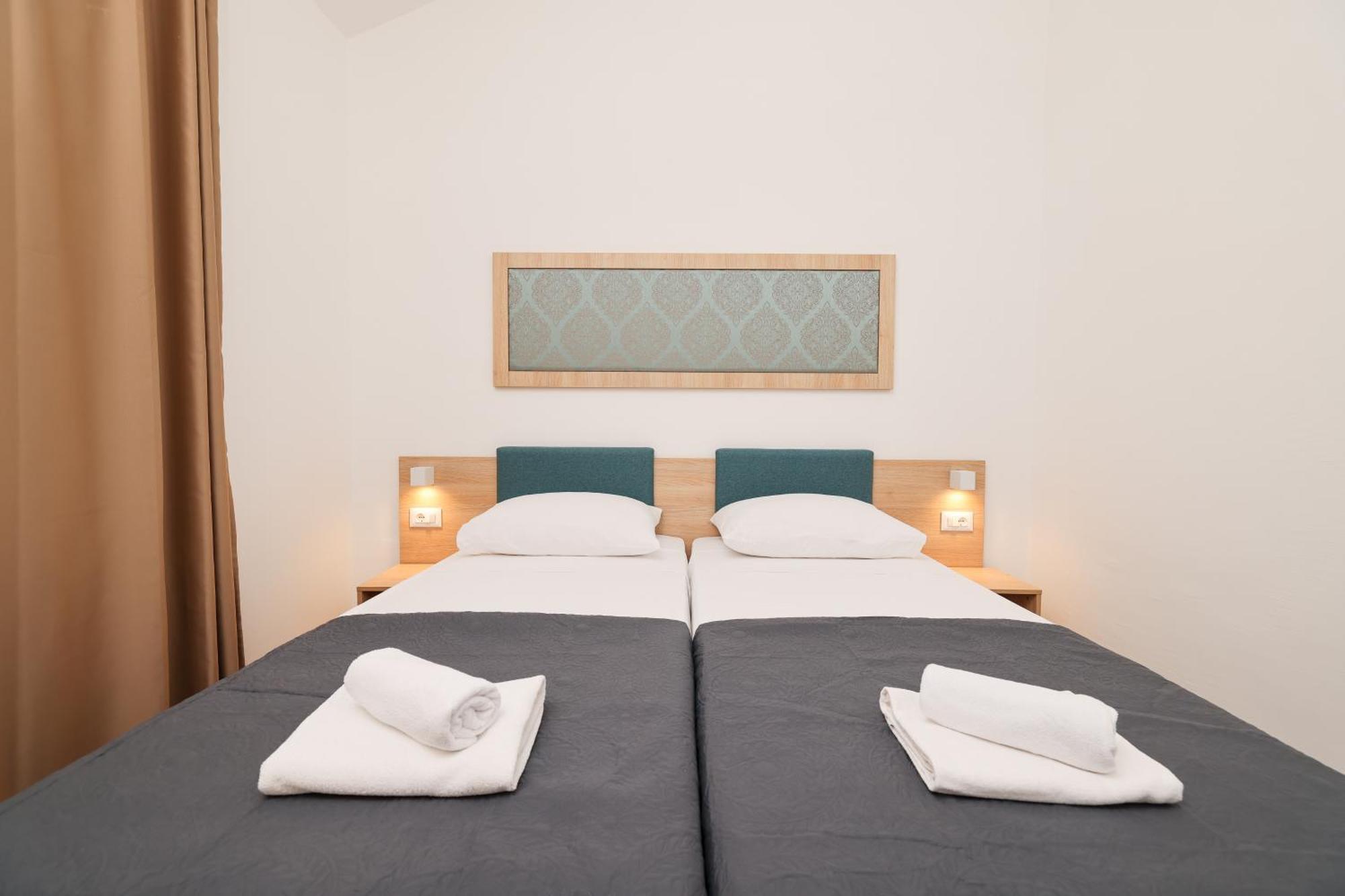 Apartments Medena トロギール エクステリア 写真